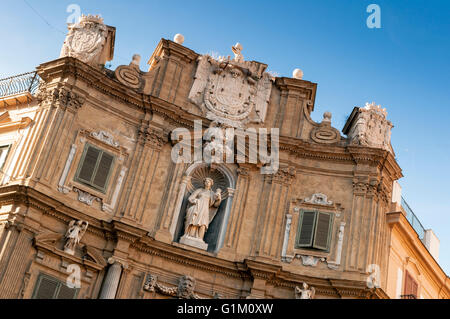 Italien, Sizilien, Palermo - im Herzen der alten Stadt ist die Piazza Vigeliena auch bekannt als Quattro Canti Stockfoto