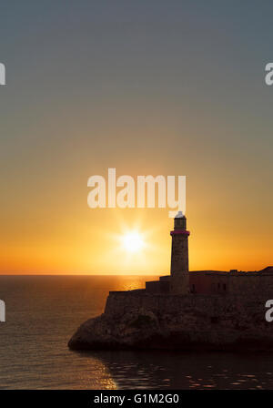 Sonnenuntergang über El Morro Festung, Havanna, Kuba Stockfoto