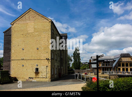 Jordans Mühle, Holme Mills, Langford Road, Besen, Bedfordshire, außerhalb der berühmten Mühle Getreide und Müsli. Stockfoto