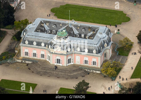 Luftaufnahme, Schloss Benrath Schloss mit Teich und Palace Gärten, Benrather Schlossallee, Düsseldorf, Rheinland, Stockfoto