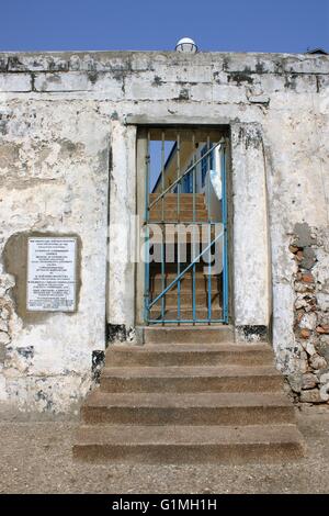 Ghana, Accra in Westafrika, Fort Museumseingang Fort Ussher, Slave Fort des Atlantischen Sklavenhandels Trans Stockfoto