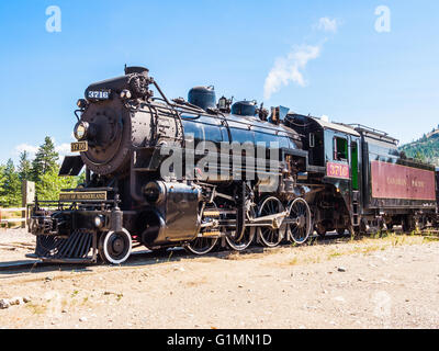 1912 Dampf Lok 3716 "Geist der Summerland, zieht einen Zug auf die Dampfeisenbahn Kettle Valley nahe Summerland BC Kanada. Stockfoto