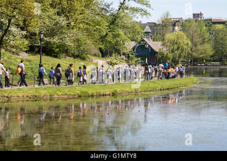 Das Harlem Meer ist ein kleines Gewässer am nördlichen Rand des Central Park in New York City, USA Stockfoto