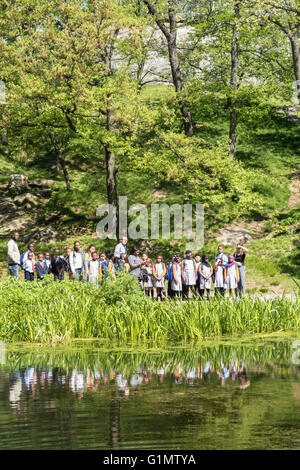 Das Harlem Meer ist ein kleines Gewässer am nördlichen Rand des Central Park in New York City, USA Stockfoto