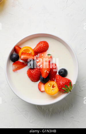 Gesundes Frühstück Schüssel, Essen-Draufsicht Stockfoto