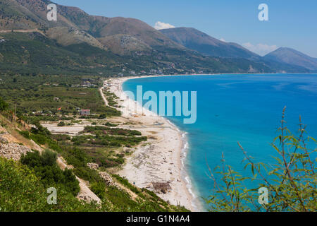 Albanien.  Albanische Riviera.  Bunec Strand von in der Nähe von Qeparo gesehen. Stockfoto
