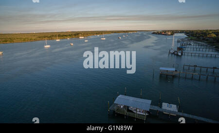 Luftaufnahme des Indian River in New Smyrna Beach, FL Stockfoto