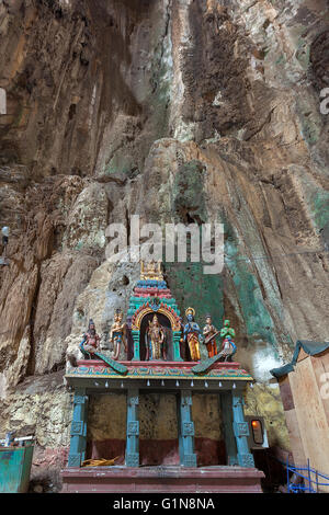 Hindu-Lord Murugan und andere Gottheiten Altar in Batu Höhlen in Malaysia Stockfoto