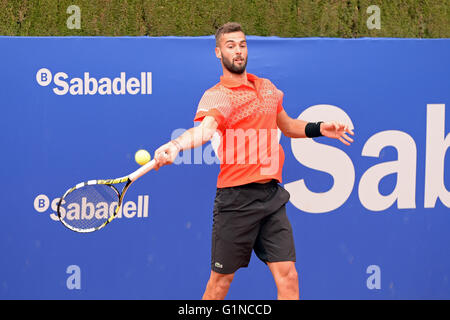 BARCELONA - 20 APR: Benoit Paire (Tennisspieler aus Frankreich) spielt bei den ATP Barcelona Open. Stockfoto