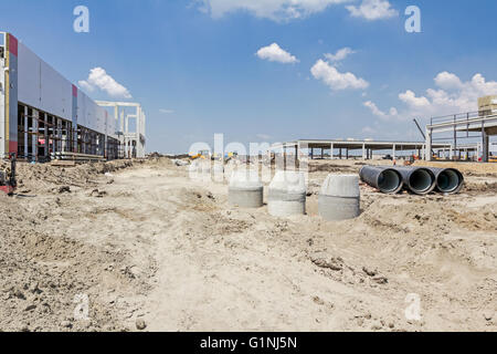 Betonverstärkungen Rohr für Entwässerung Abwasser aus ansässig. Stockfoto