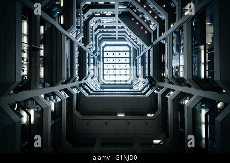 Innenraum des Atriums an der Bucht, in Toronto, Ontario. Stockfoto