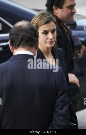 Madrid, Spanien. 17. Mai 2016. Königin Letizia von Spanien besuchten religiösen Masse von Tribut und Gedenken an die Opfer der Erdbeben im April in Ecuador in La Almudena Kathedrale am 17. Mai 2016 in Madrid Credit: Jack Abuin/ZUMA Draht/Alamy Live News Stockfoto