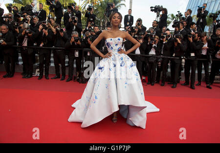 Cannes, Frankreich. 18. Mai 2016. Jourdan Dunn besucht die Premiere von "The unbekanntes Mädchen (La Fille Inconnue)" während der 69. Annual Cannes Film Festival im Palais des Festivals in Cannes, Frankreich, am 18. Mai 2016. Bildnachweis: Dpa picture Alliance/Alamy Live News Stockfoto