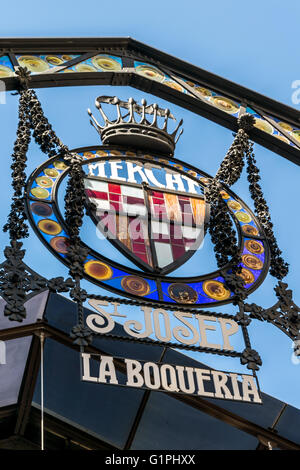 Eingang zum Mercado De La Boqueria auf Barcelonas berühmten Las Ramblas Straße. Stockfoto