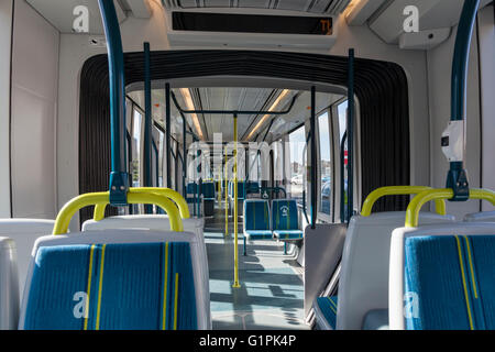 Innenansicht einer Alstom Citadis Nottingham Express Transit (netto) Straßenbahn, Nottingham, England, UK Stockfoto