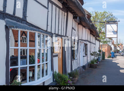 16. Jahrhundert "Das Stroh" Kneipe, High Street, Thame, Oxfordshire, England, Vereinigtes Königreich Stockfoto