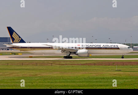9V-SWT Singapore Airlines Boeing 777. Fotografiert am Flughafen Malpensa, Mailand, Italien Stockfoto