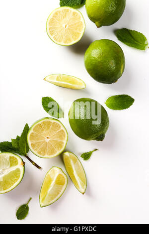 Kalk auf dem Tisch Stockfoto