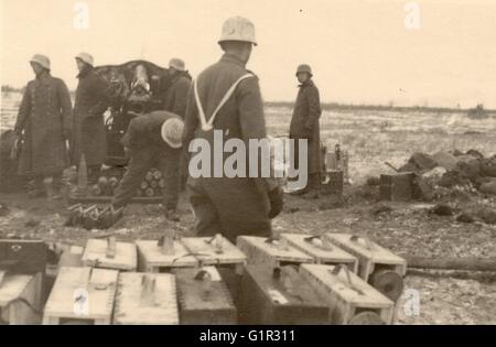 Deutsche Artillerie an der Ostfront 1942 Stockfoto