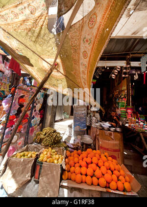 A-Straßenmarkt in der ägyptischen Stadt Luxor Stockfoto