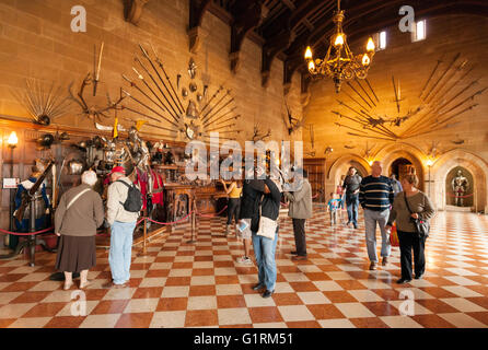 Die große Halle, Warwick Castle Interieur, Warwick, Warwickshire England UK Stockfoto