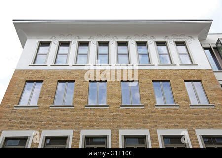 Hop House im Londoner Covent Garden. Ein 1980er Jahre Bürogebäude umgebaut Luxuswohnungen mit eine 2-geschossige Penthouse Neubau Stockfoto