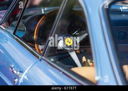 Ferrari 330 Lenkrad Stockfoto