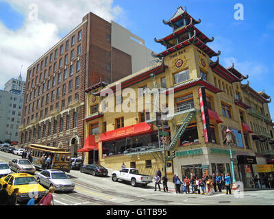 San Francisco: Skyline mit den orientalischen Gebäude von Chinatown, dem ältesten Chinatown in Nordamerika und die größte chinesische Gemeinde außerhalb Asiens Stockfoto