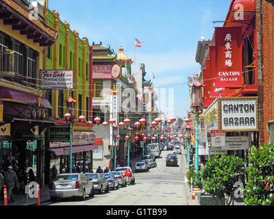 San Francisco: Skyline mit den orientalischen Gebäude von Chinatown, dem ältesten Chinatown in Nordamerika und die größte chinesische Gemeinde außerhalb Asiens Stockfoto