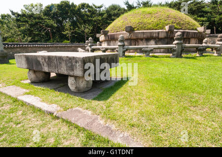 Grab von König Sejong der große, Königliche Gräber der Joseon-Dynastie, 1392-1910, Gangdong Park, Seoul, Südkorea; Stockfoto