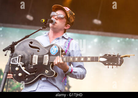 Okeechobee, Florida, USA. 5. März 2016. Musiker SCOTT MCMICKEN von Dr. Dog tritt beim Musikfestival in Okeechobee, Florida Okeechobee © Daniel DeSlover/ZUMA Draht/Alamy Live News Stockfoto