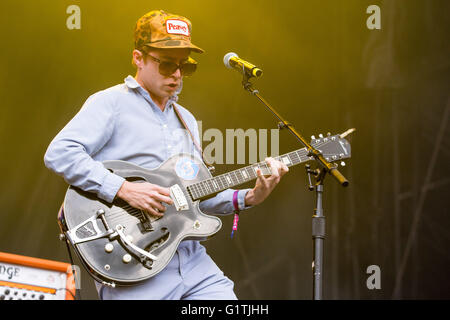 Okeechobee, Florida, USA. 5. März 2016. Musiker SCOTT MCMICKEN von Dr. Dog tritt beim Musikfestival in Okeechobee, Florida Okeechobee © Daniel DeSlover/ZUMA Draht/Alamy Live News Stockfoto