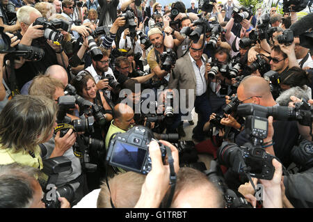 Cannes, Frankreich. 19. Mai 2016. Fotografen bei der "Gimme Gefahr" Fototermin während des 69. Cannes Film Festival im Palais des Festivals am 19. Mai 2016 Credit: Dpa picture-Alliance/Alamy Live News Stockfoto