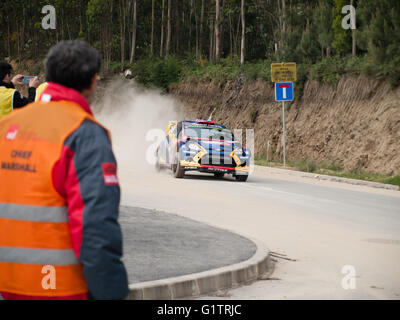 Baltar, Portugal. 19. Mai 2016. Fahrer Jaroslav Melichárek (SVK) und Co-Pilot Erik Melichárek (SVK) im Ford Fiesta RS WRC (Startnummer 22) während der WRC Vodafone Rally de Portugal 2016 Shakedown Credit: Daniel Amado/Alamy Live News Stockfoto