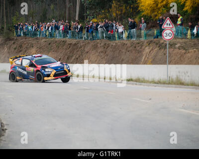 Baltar, Portugal. 19. Mai 2016. Fahrer Jaroslav Melichárek (SVK) und Co-Pilot Erik Melichárek (SVK) im Ford Fiesta RS WRC (Startnummer 22) während der WRC Vodafone Rally de Portugal 2016 Shakedown Credit: Daniel Amado/Alamy Live News Stockfoto