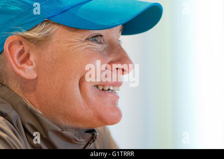 Nürnberg, Deutschland. 19. Mai 2016. Trainer der deutschen Bundesrepublik Tennis, Barbara Rittner, spricht auf einer Pressekonferenz während der WTA-Tennisturnier in Nürnberg, 19. Mai 2016. Foto: DANIEL KARMANN/Dpa/Alamy Live News Stockfoto