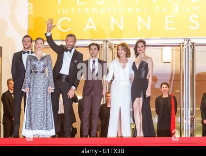 Cannes, Frankreich. 19. Mai 2016. Gaspard Ulliel, Lea Seydoux, Marrion Cotillard, Xavier Dolan, Nathalie Baye, Vincent Cassel Schauspieler und Regisseur Juste La Fin Du Monde. Premiere 69 Th Cannes Film Festival Cannes, Frankreich 20. Mai 2016 Diw90419 Credit: Allstar Bild Bibliothek/Alamy Live-Nachrichten Stockfoto