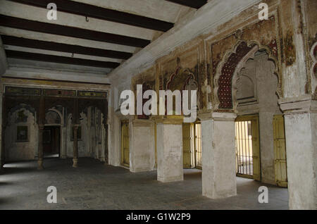 Malte Innenwand und Decke von Rani Mahal, Jhansi, Uttar Pradesh, Indien Stockfoto