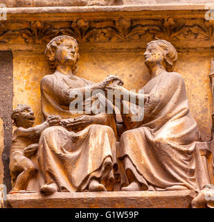 Mann Frau Teufel Statuen außen St. Severin Kirche Paris Frankreich. Stockfoto