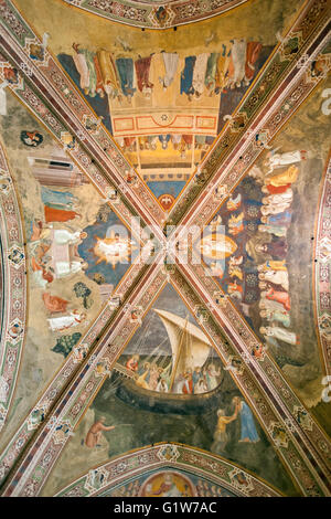 Kapelle Santa Maria Novella Kirche Fresken von Andrea di Bonaiuto Stockfoto