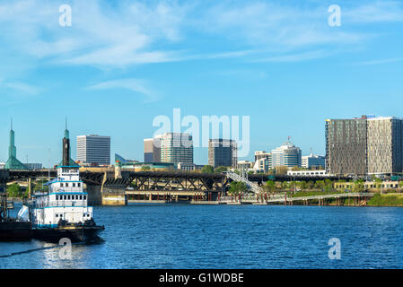 Schöner Blick von Portland, Oregon und den Willamette River Stockfoto