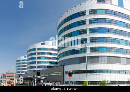 Die moderne Queen Elizabeth Hospital in Birmingham Stockfoto