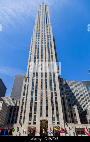 NEW YORK, USA – 21. April 2016: Gebäude des Rockefeller Centers. Das Zentrum ist ein Komplex von 19 gewerblich genutzten Gebäuden. Es war d Stockfoto