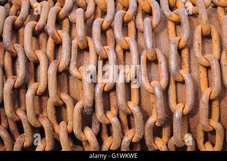 Auszug aus dicken Rusty Kette Hintergrund Stockfoto