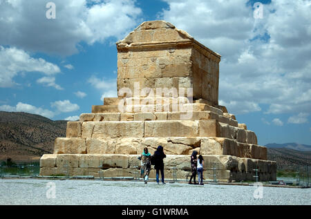 Das Grabmal von Kyros dem großen starb 529 v. Chr. bei Pasargadae im Iran Stockfoto