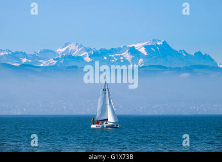 See und Berge Altmann und Säntis in der Schweiz, Blick von Langenargen, Bodensee Bezirk, Swabia Stockfoto