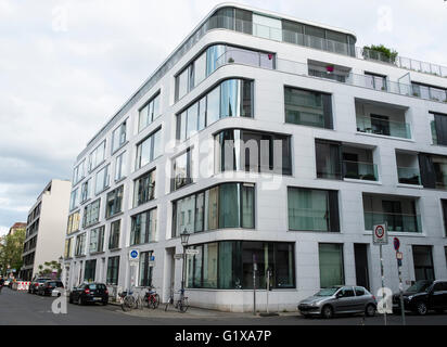 Außenseite des modernen Luxus-Apartment-Gebäude in Mitte Berlin Stockfoto