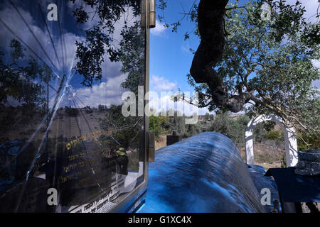 Das Grab des Rabbi Tarfon oder Tarphon der dritten Generation der Mischna weisen angehörte (70 CE) und ist eine jüdische Pilgerstätte in Kadita, Upper Galilee, Israel Stockfoto