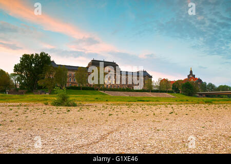 Ansicht des Sächsischen Staatsministeriums der Finanzen in Dresden, Deutschland. Stockfoto