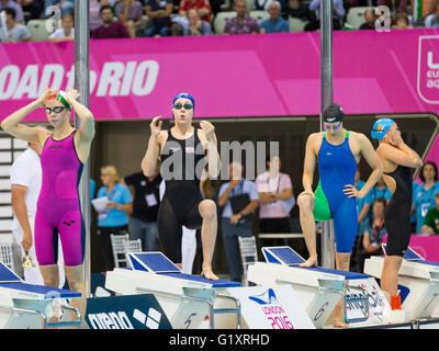 Aquatics Centre, London, UK. 19. Mai 2016. Britische Schwimmerin Jazmin Carlin bereitet sich auf das Rennen. Sie gewinnt Silber im 8:23.52 bei der Frauen 800 m Freestyle bei LEN Europäische Aquatics Championships Credit: Imageplotter News und Sport/Alamy Live News Stockfoto